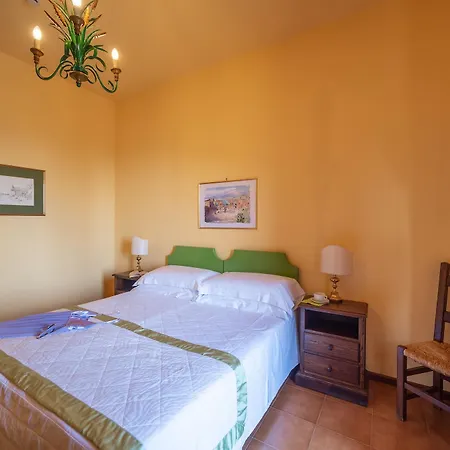 Sirina Hotel