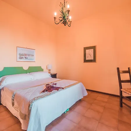 Sirina Hotel 4*