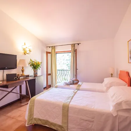 Hotel Sirina