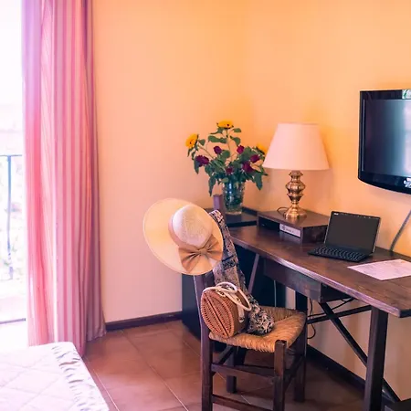 Sirina Hotel